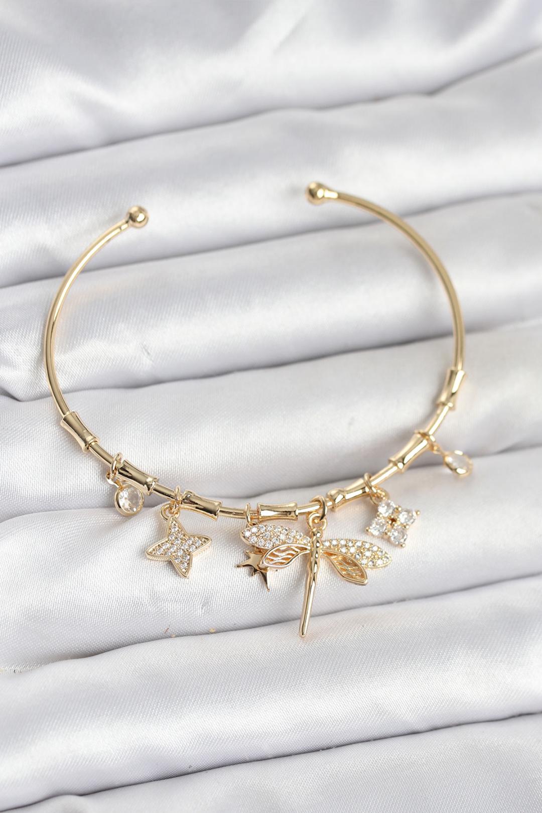 Yusufçuk Charmlı Gold Renk Pirinç Kadın Bileklik BB8045